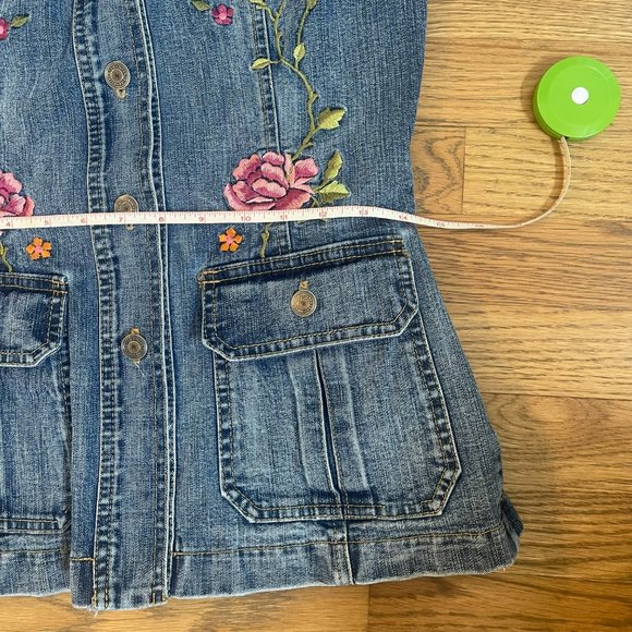 Mesmerize Jeans Embroidered Jean Jacket size small - Picture 7 of 8